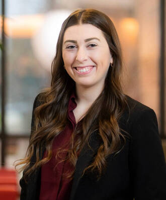 professional photo of Laura Flagler, academic advisor at CECI Undergraduate Advising Center